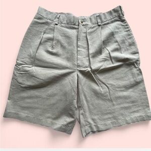 Roundtree & Yorke Men's Light Gray Flat Front Shorts